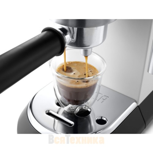 Кофеварка Delonghi EC 685.W