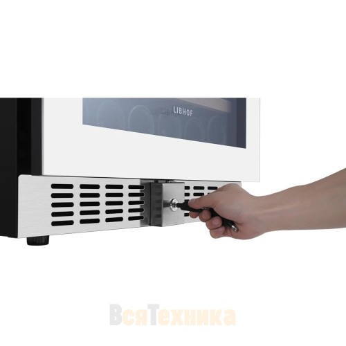 Встраиваемый винный шкаф Libhof Connoisseur CXD-46 White