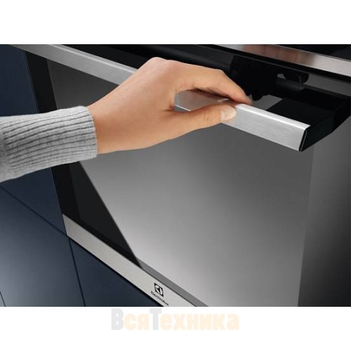 Духовой шкаф Electrolux EZF5C50X
