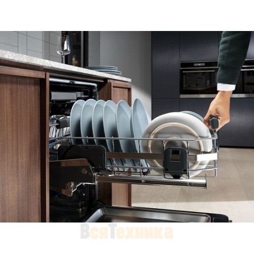 Встраиваемая посудомоечная машина Electrolux KECB8300L