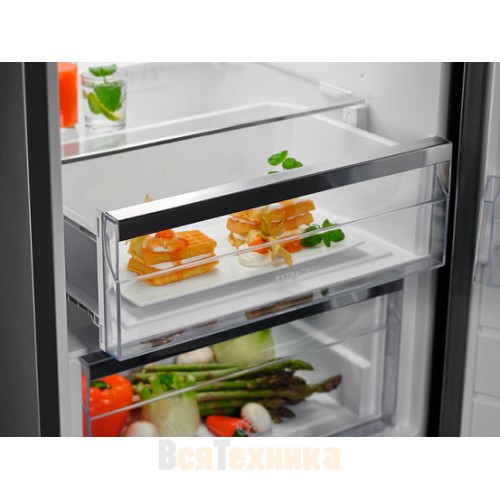 Холодильник Electrolux LRC 5ME38 X2