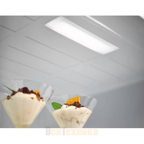 Холодильник Electrolux RNC7ME32W2