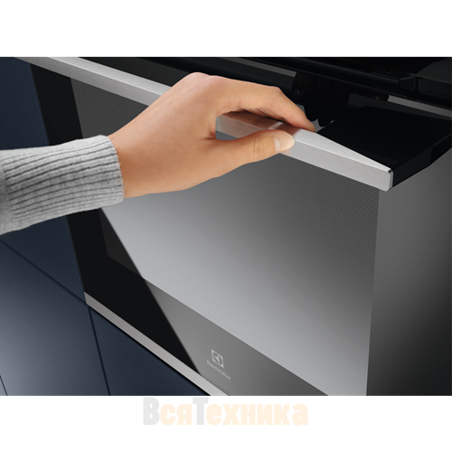 Духовой шкаф Electrolux OKD5H70BX