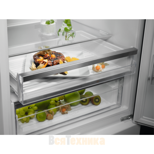 Холодильник Electrolux RNT7MF46X2