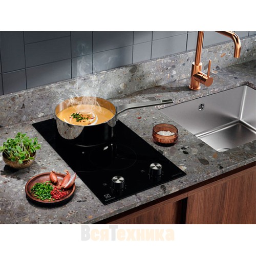 Варочная панель Electrolux LIT30210C