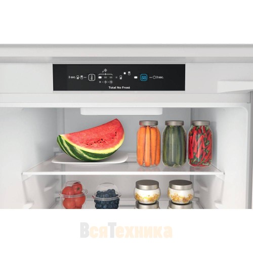 Холодильник Indesit INC18 T311