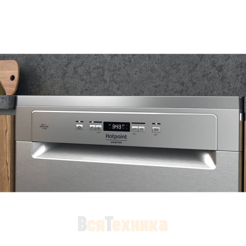 Посудомоечная машина Hotpoint HFC 3C26 F X