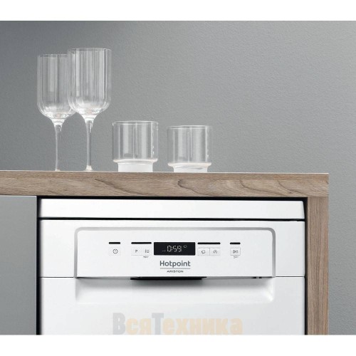 Посудомоечная машина Hotpoint HSFC 3M19 C