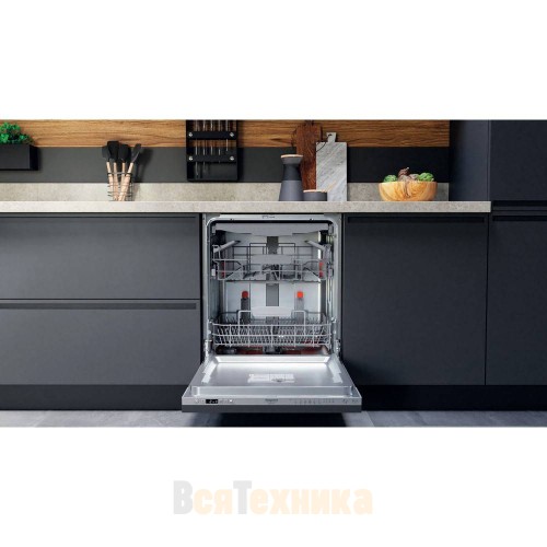 Посудомоечная машина Hotpoint HIC 3C26N WF