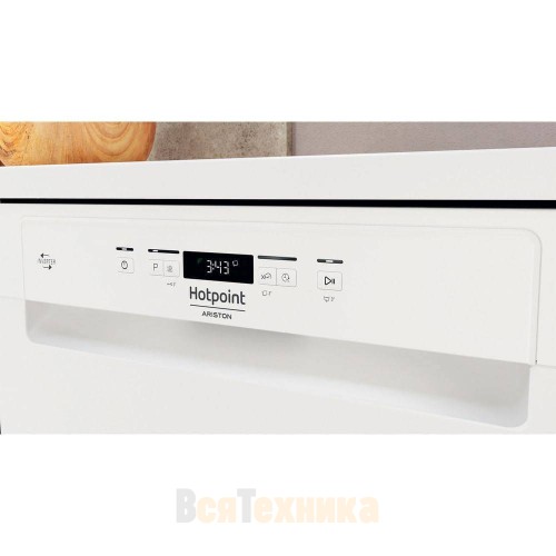 Посудомоечная машина Hotpoint HFC 3C26
