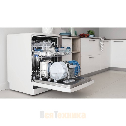 Посудомоечная машина Indesit DFC 2B+16