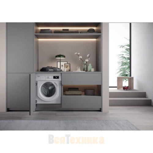 Стиральная машина с сушкой Hotpoint BI WDHG 961484 EU