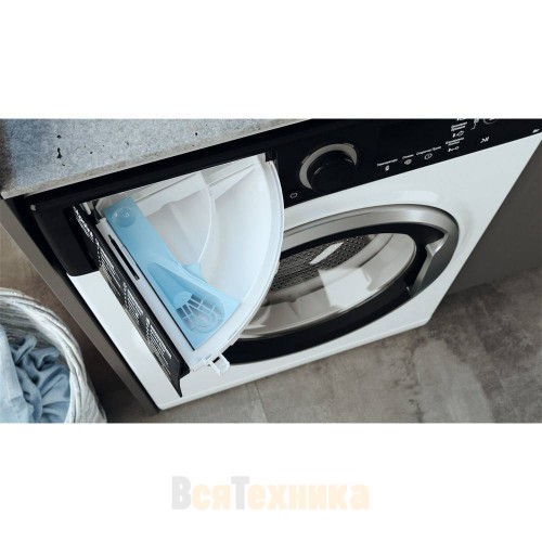 Стиральная машина Hotpoint BK RT 6029 S