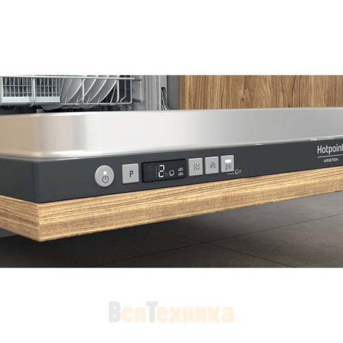 Посудомоечная машина Hotpoint HIC 3B19N