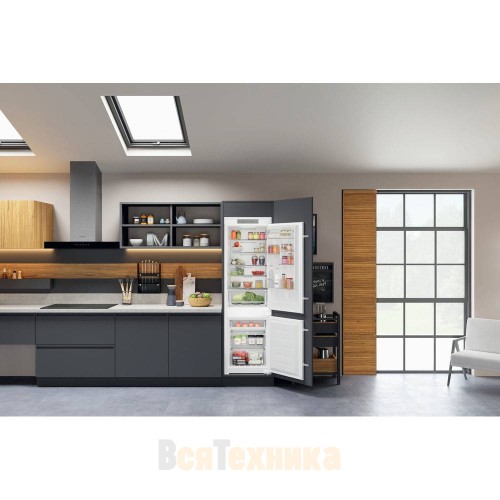 Холодильник Hotpoint HAC18 T311