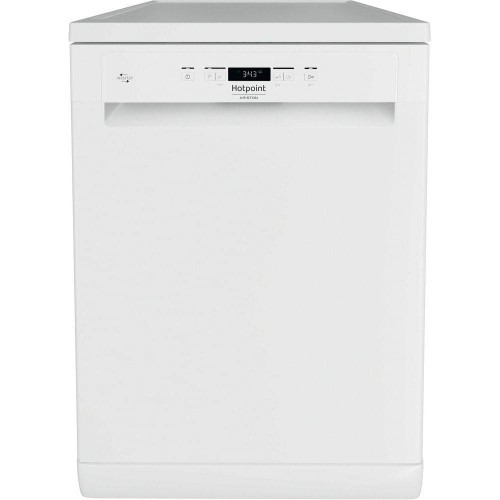 Посудомоечная машина Hotpoint HFC 3C26