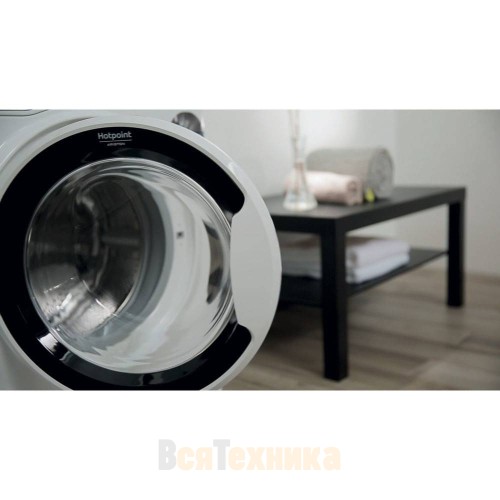 Стиральная машина Hotpoint RSM 601 W