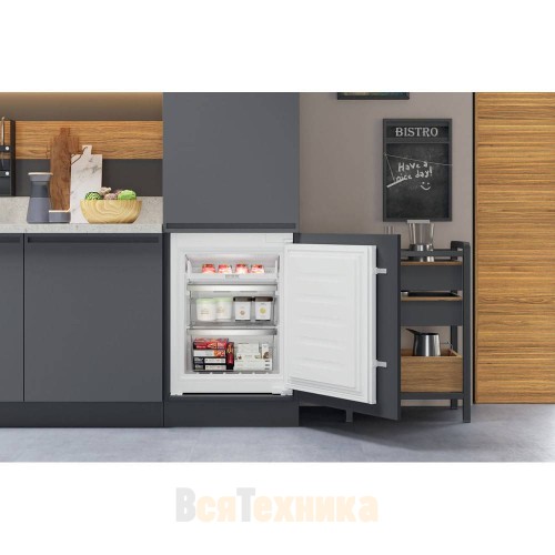 Холодильник Hotpoint HAC18 T563