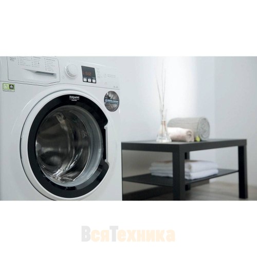 Стиральная машина Hotpoint RSM 601 W