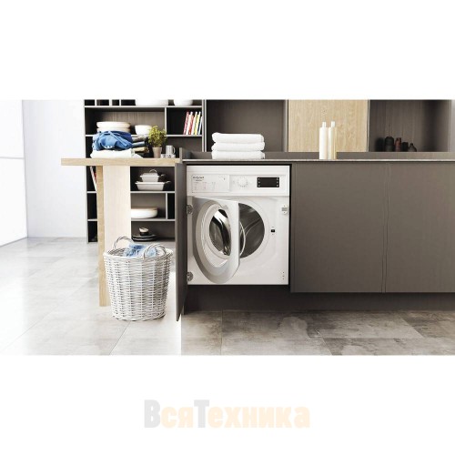 Стиральная машина с сушкой Hotpoint BI WMHG 81484 EU