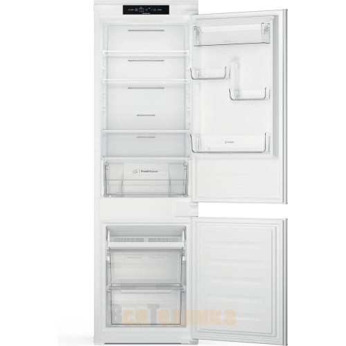 Холодильник Indesit INC18 T311