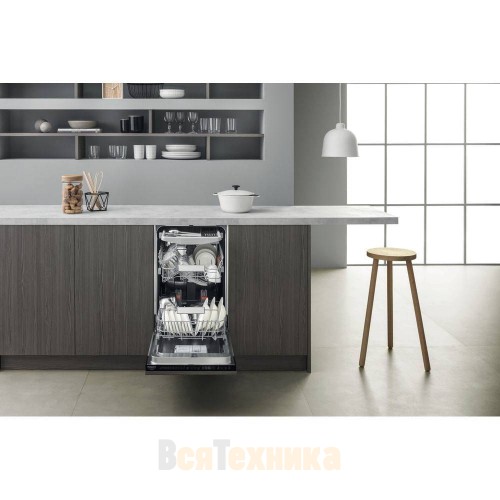 Посудомоечная машина Hotpoint HSIP 4O21 WFE