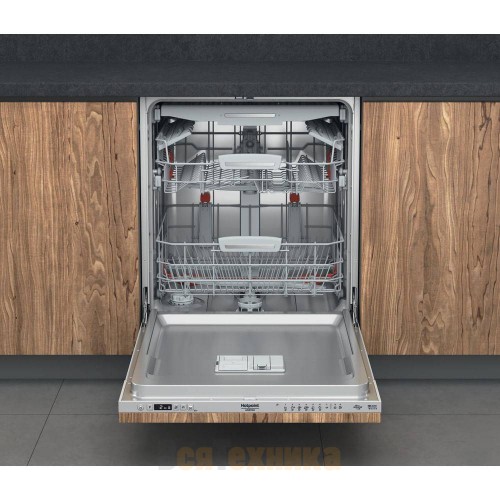 Посудомоечная машина Hotpoint HIC 3O33 WF