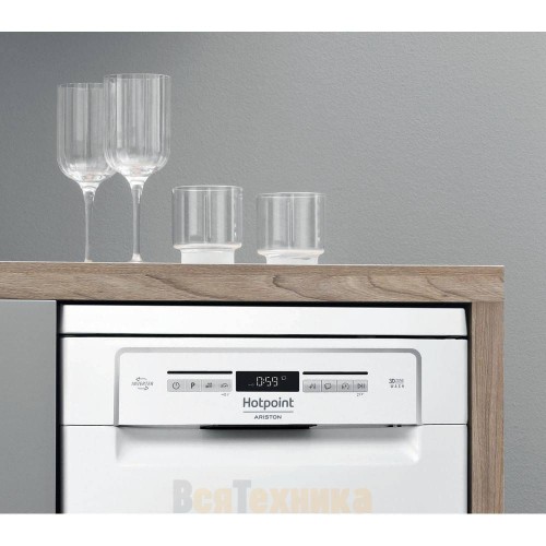 Посудомоечная машина Hotpoint HSFO 3T223 W