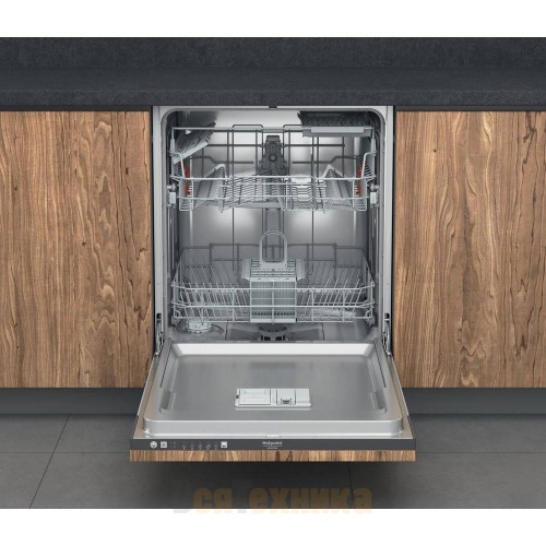 Посудомоечная машина Hotpoint HIE 2B19 C N