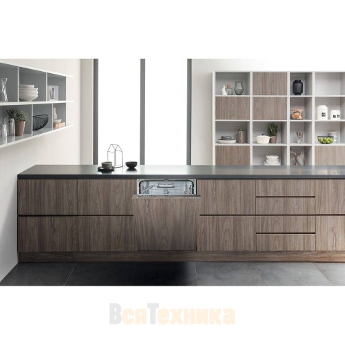 Посудомоечная машина Hotpoint HIE 2B19 C N