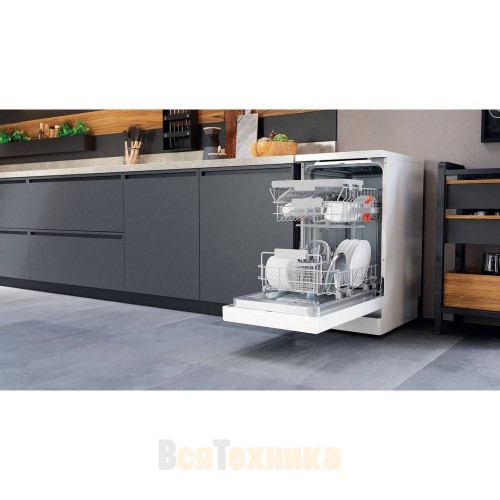 Посудомоечная машина Hotpoint HSFC 3M19 C