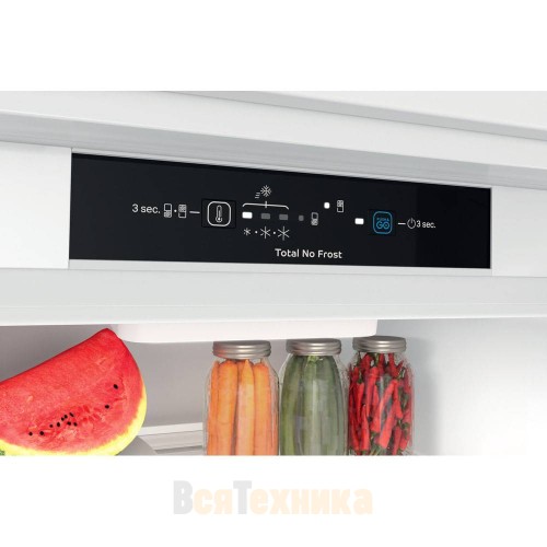 Холодильник Indesit INC18 T311