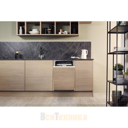 Посудомоечная машина Hotpoint HSIE 2B0 C