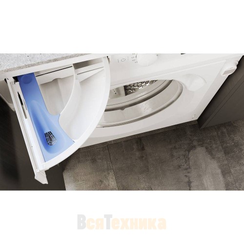 Стиральная машина с сушкой Hotpoint BI WDHG 961484 EU
