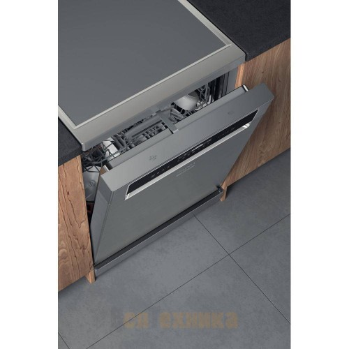 Посудомоечная машина Hotpoint HFC 3C26