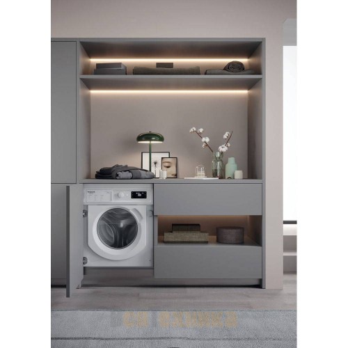 Стиральная машина с сушкой Hotpoint BI WDHG 961484 EU