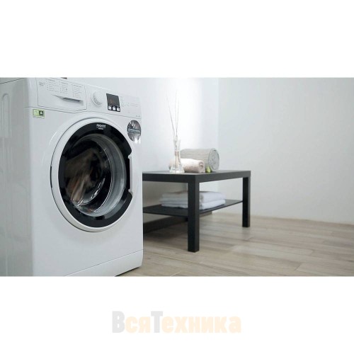 Стиральная машина Hotpoint RSM 601 W