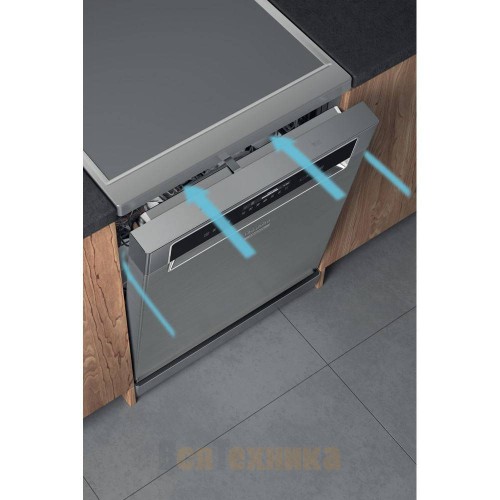 Посудомоечная машина Hotpoint HFC 3C26 F