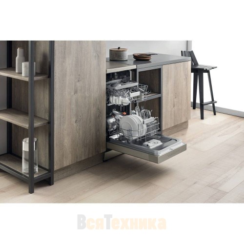 Посудомоечная машина Hotpoint HSFO 3T223 WC X