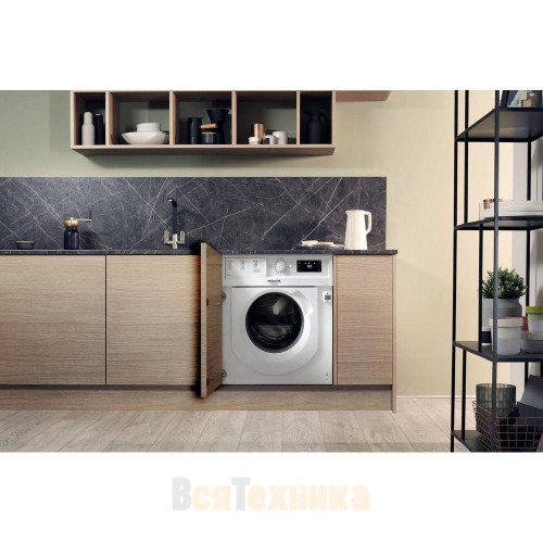 Стиральная машина с сушкой Hotpoint BI WMHG 71284 EU