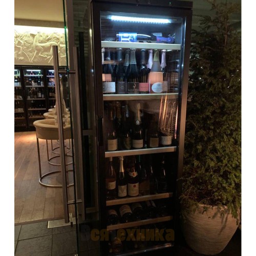 Винный шкаф Vestfrost Solutions VKG 571 SR