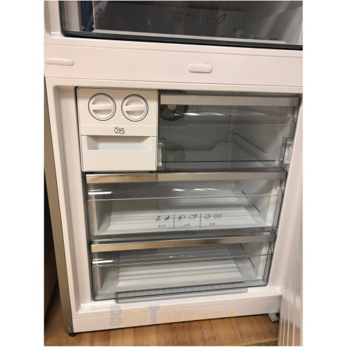Холодильник Vestfrost VF 492 GLBL черный (стекло)