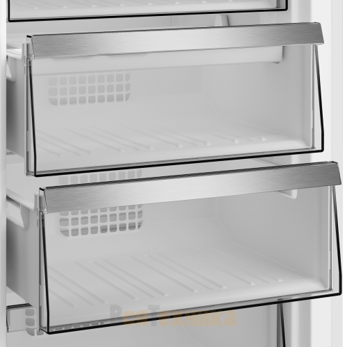 Морозильная камера Grundig GFPN66821W