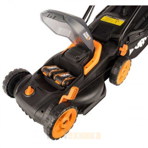 Газонокосилка аккумуляторная Worx WG779E