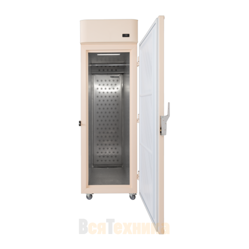 Холодильный шкаф для хранения шуб GRAUDE PK 70.0 B