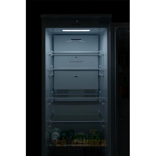 Встраиваемый холодильный шкаф GRAUDE IK 180.0