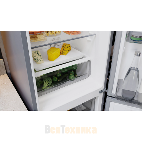 Холодильник Hotpoint HT 5200 S