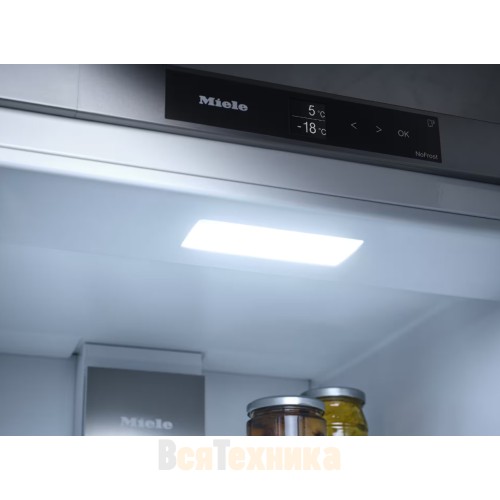 Встраиваемый холодильник Miele KFN 7734 C