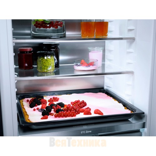 Встраиваемый холодильник Miele K 7747 D