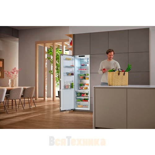 Встраиваемый холодильник Miele K 7747 D